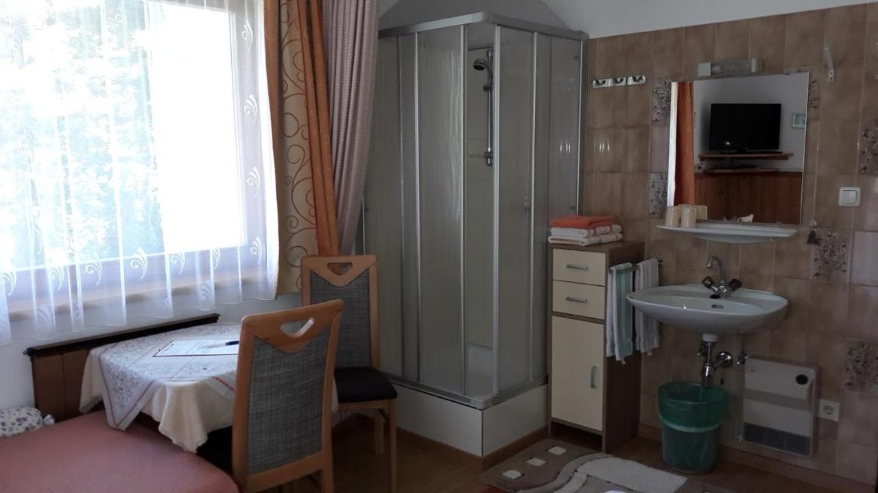 Haus Dorfblick Hotell Prägraten Eksteriør bilde